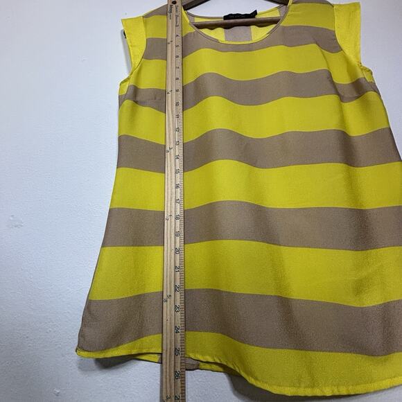 The Limited Yellow Tan Wide Rugby Stripe Semi Sheer Cap Sleeve Blouse Size Small - Picture 6 of 7